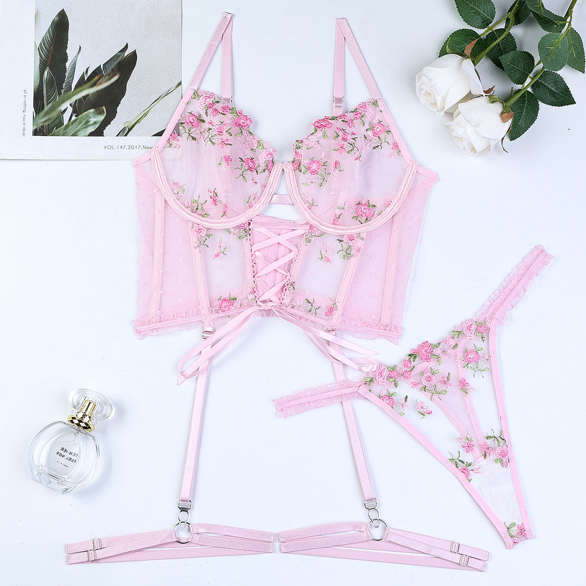 Elegant Floral Lace 3-Piece Lingerie – Bra, Briefs & Cute Lace-Up Details