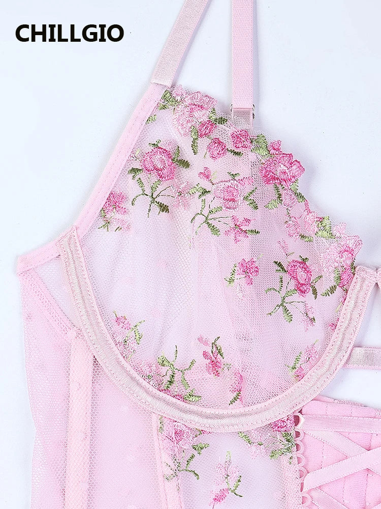 Elegant Floral Lace 3-Piece Lingerie – Bra, Briefs & Cute Lace-Up Details