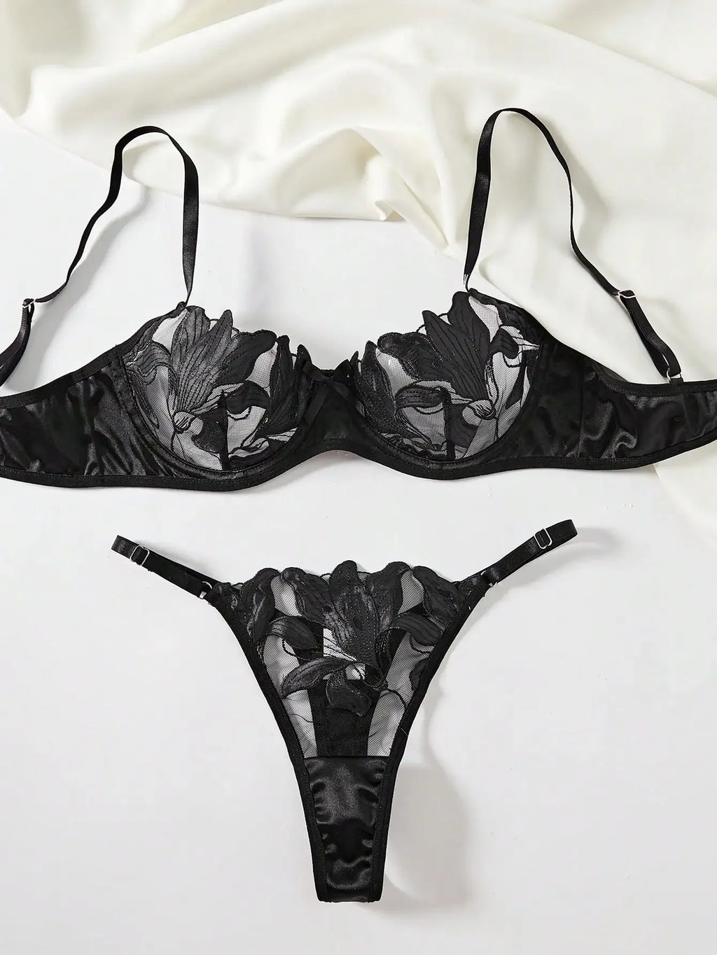 Exquisite Floral Lace Two-Piece Lingerie – Sexy Ultrathin Bra & Panty Set