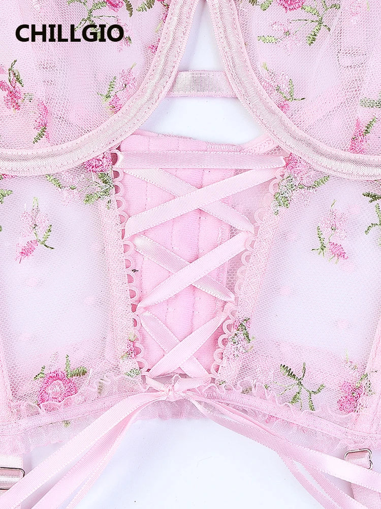 Elegant Floral Lace 3-Piece Lingerie – Bra, Briefs & Cute Lace-Up Details