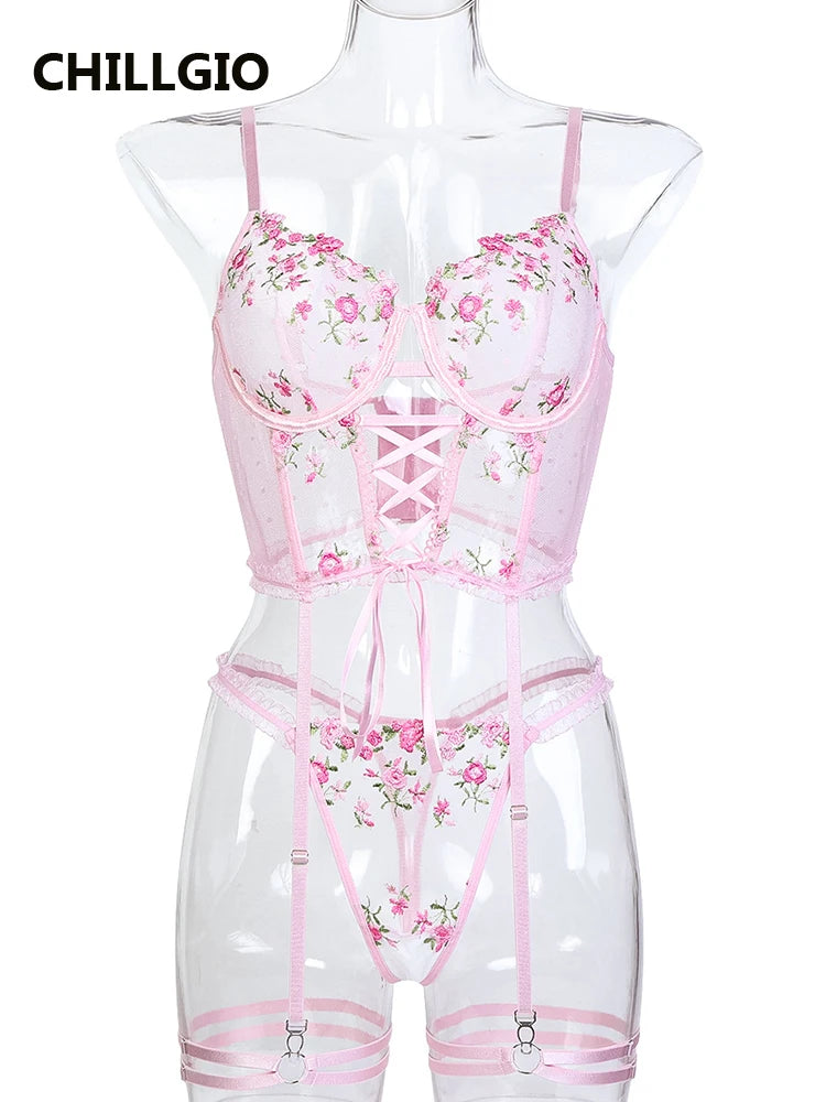 Elegant Floral Lace 3-Piece Lingerie – Bra, Briefs & Cute Lace-Up Details