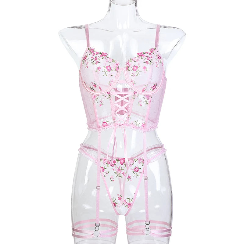 Elegant Floral Lace 3-Piece Lingerie – Bra, Briefs & Cute Lace-Up Details